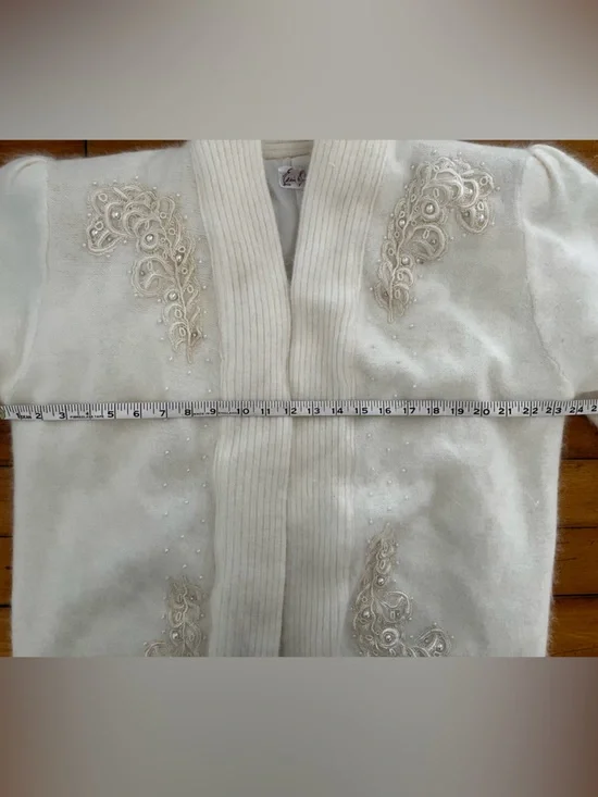 Vintage 80s Eddie Dassin Beaded Angora Cardigan, Size Medium - Picture 13 of 15
